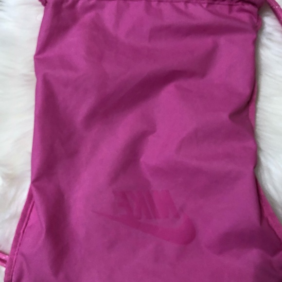 Nike Heritage Drawstring Bag - Picture 6 of 7